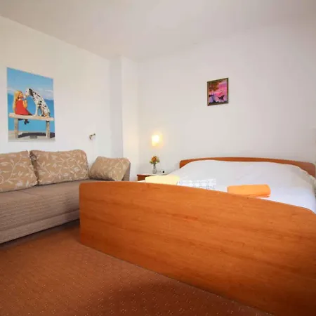 Apartment In Porec/istrien 10068 Porec